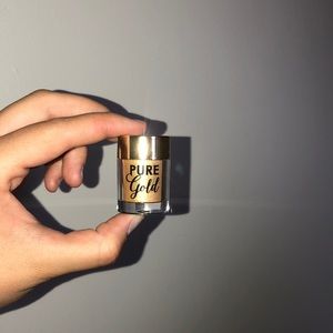 Too Faced Pure Gold Glitter